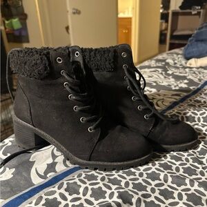 Rue 21 Booties sz 7